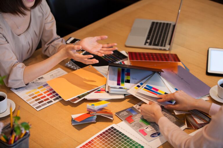 Two business women are doing product planning meeting